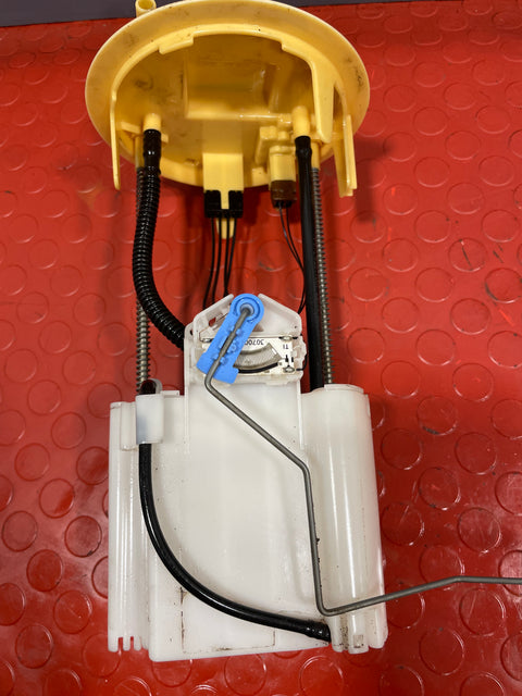 Citroen Berlingo/Peugeot Partner/Vauxhall Combo/Toyota Proace City 1.5 FUEL SENDING UNIT 2019-2024 P/N 9809359380 / 100115562AF