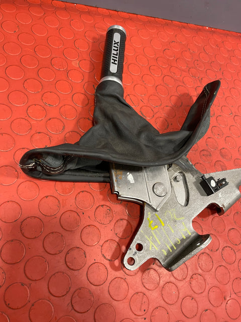 Toyota Hilux LEATHER HANDBRAKE LEVER ASSEMBLY W/ LEATHER COVER 2017 R/N TYTHLX2017HBK