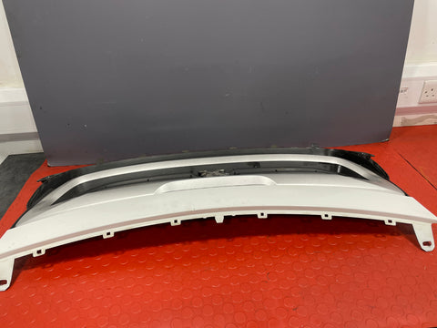 Peugeot Partner FRONT BUMPER GRILL COMPLETE W/ EMBLEM 2015-2018 P/N 9810963880 / 99869852