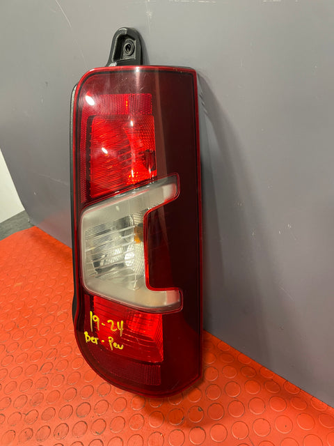 Citroen Berlingo/Peugeot Partner/Vauxhall Combo/Toyota Proace City DRIVERS SIDE TAILLIGHT 2019-2024 P/N 9820554880 - 6