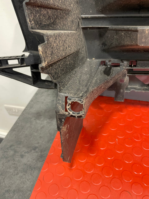 Volkswagen Crafter FRONT BUMPER GRILL 2012-2016 P/N HVW9068800385