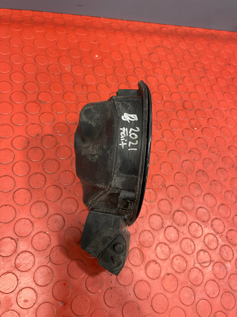 Fiat Doblo FUEL TANK FILLER CAP COVER W/ HOUSING P/N 00520878010E / 0521090650E