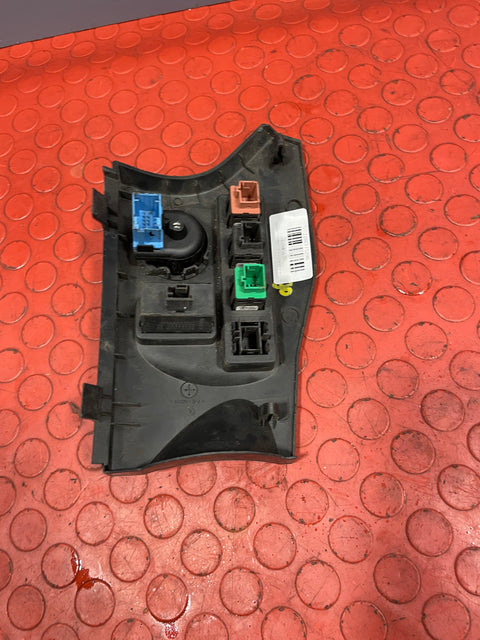 Citroen Berlingo/Peugeot Partner HEADLIGHT CONTROL PANEL w/ SWITCHES 2008-2018 P/N 9675113977 - 1