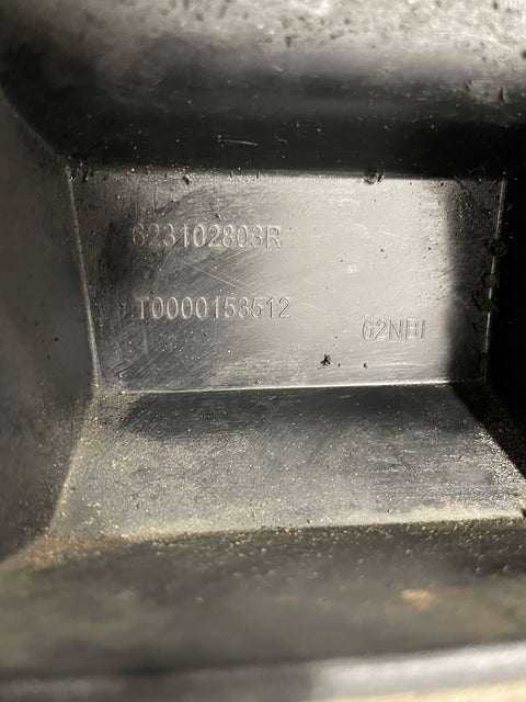 Renault Master FACELIFT FRONT BUMPER GRILLE (Damage Mounting Point Right Side) 2014-2021 P/N 623102803R / 623104199R