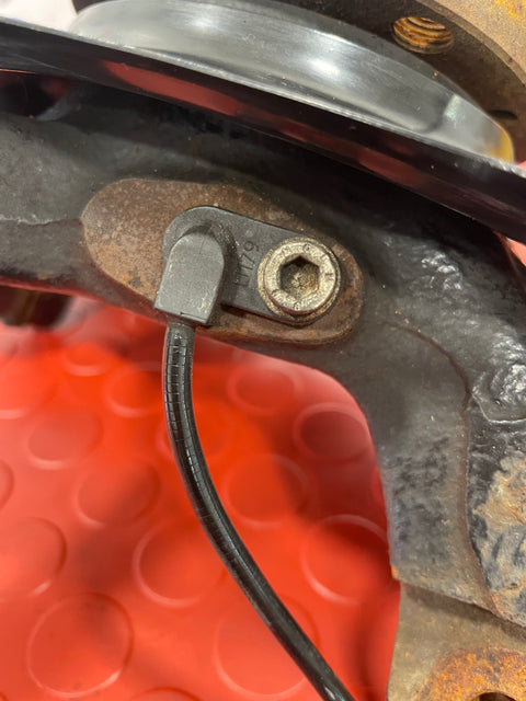 Fiat Doblo N/S/F HUB & ABS SENSOR PASSENGER SIDE 2015-2022 P/N 14025729