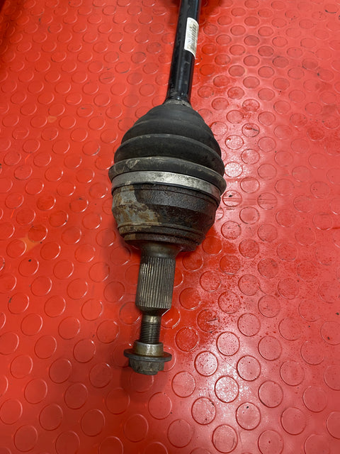 Volkswagen Crafter DRIVE SHAFT DRIVER SIDE RH Shaft 2.0 2018 P/N 2N0407272M