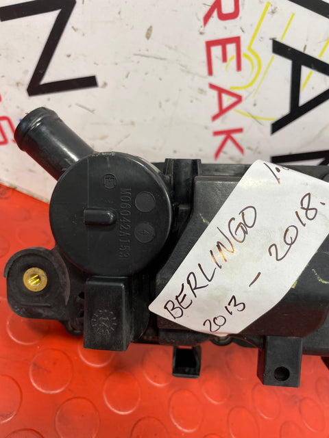 Peugeot Partner Citroen Berlingo CYLINDER HEAD VALVE COVER 1.6 HDi 8V 2013-2018 P/N 9688939180- 1