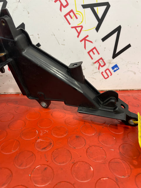 Peugeot Partner Citroen Berlingo CYLINDER HEAD VALVE COVER 1.6 HDi 8V 2013-2018 P/N 9688939180- 1