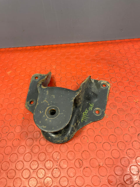 Ford Transit Tipper Mk8 REAR SPRING CARRIER Fits Both Sides 2.2 2014-2021 P/N BK315785AC - 1