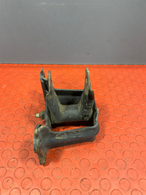 Ford Transit Tipper REAR LEAF SPRING HANGER / BRACKET Fits Both Sides MK8 2.2 2014-2021 P/N KK315776AA / 6C115894AD