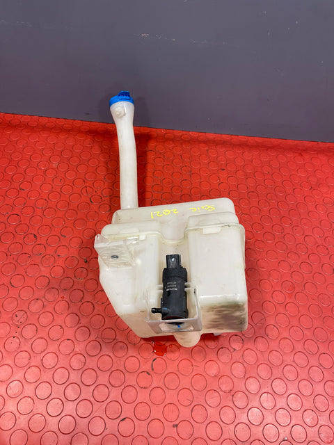 Saic Maxus COMPLETE WINDSCREEN WASHER BOTTLE/RESERVOIR & ELECTRIC WATER PUMP 2021-2022 P/N B31CL24