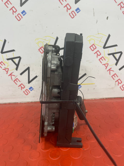 Peugeot Partner/Citroen Berlingo 2015 BSI P/N 981218858001