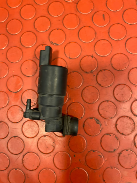 Citroen Dispatch/Peugeot Partner/Vauxhall Vivaro/Toyota Proace/Fiat Scudo WINDSCREEN WASHER ELECTRIC WATER PUMP 2008-2016 P/N 21416900