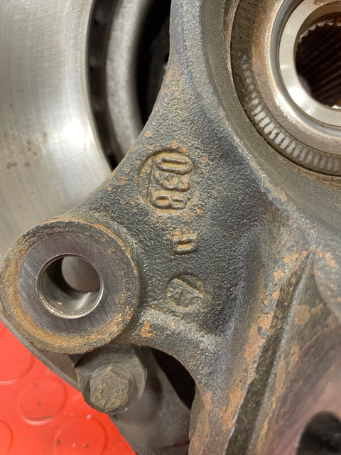 Citroen Dispatch Peugeot Expert Toyota Proace PASSENGER SIDE FRONT HUB WITH ABS 1.6L 2017-2024 P/N 98136419