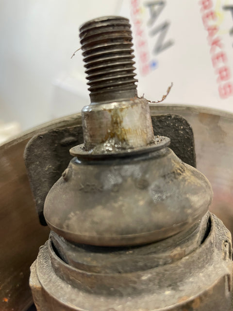 Citroen Dispatch Peugeot Expert Toyota Proace PASSENGER SIDE FRONT HUB WITH ABS 1.6L 2017-2024 P/N 98136419