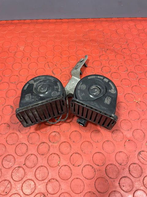 Ford Transit HORN ASSEMBLY PAIR 2.0 MK8 RWD 2016-2023 P/N BK2T13A803AB