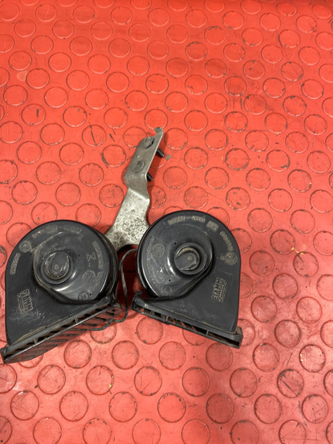 Ford Transit HORN ASSEMBLY PAIR 2.0 MK8 RWD 2016-2023 P/N BK2T13A803AB