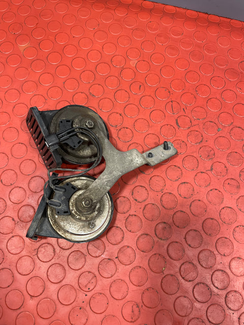 Ford Transit HORN ASSEMBLY PAIR 2.0 MK8 RWD 2016-2023 P/N BK2T13A803AB