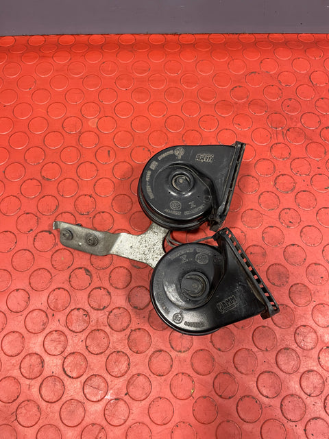 Ford Transit HORN ASSEMBLY PAIR 2.0 MK8 RWD 2016-2023 P/N BK2T13A803AB