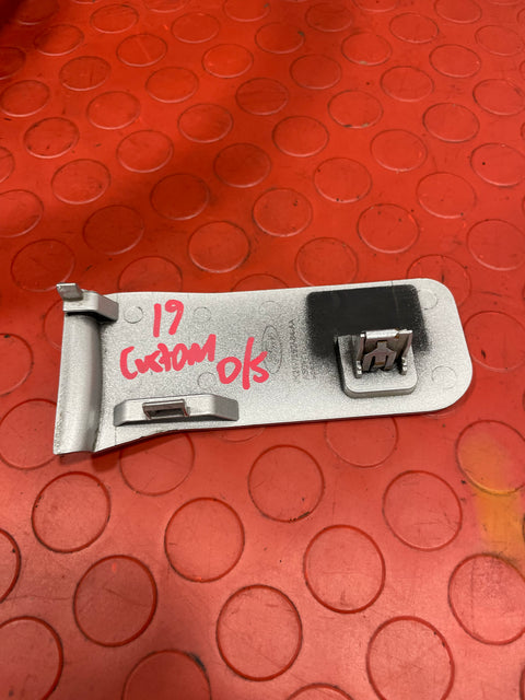 Ford Transit Custom SLIDING DOOR RAIL TRIM COVER OFFSIDE (SILVER) 2018 P/N JK21V250A84AA