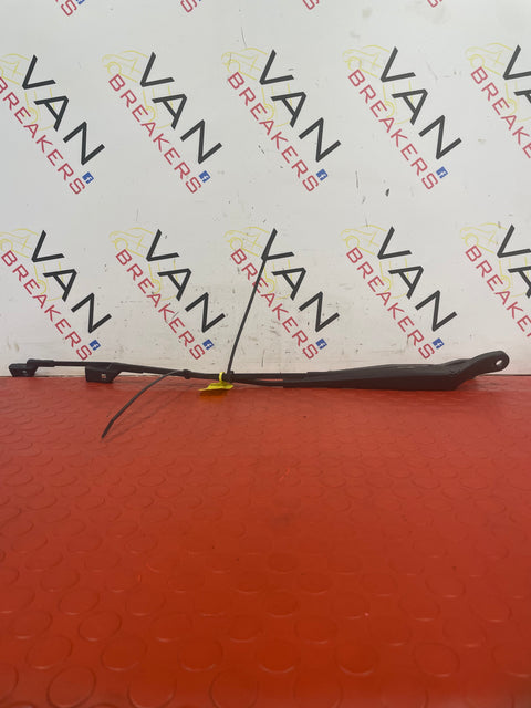 Citroen Berlingo/Peugeot Partner WINDSCREEN WIPERS (PAIR) No Blades 2008-2018 P/N 9682975280 - 1