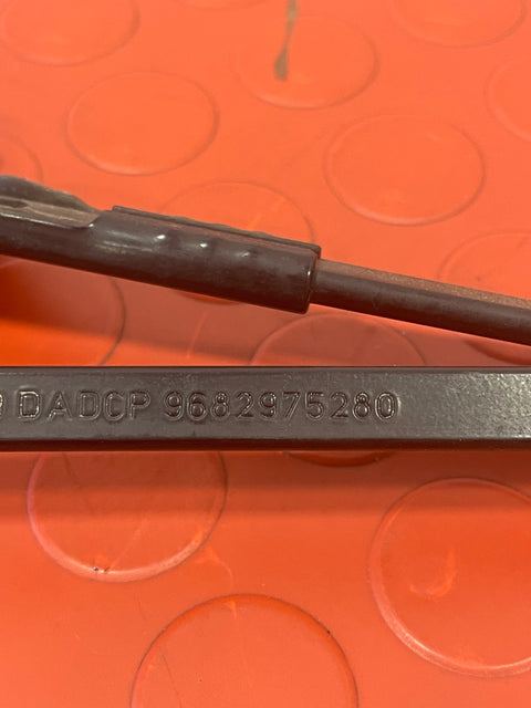 Citroen Berlingo/Peugeot Partner WINDSCREEN WIPERS (PAIR) No Blades 2008-2018 P/N 9682975280 - 1