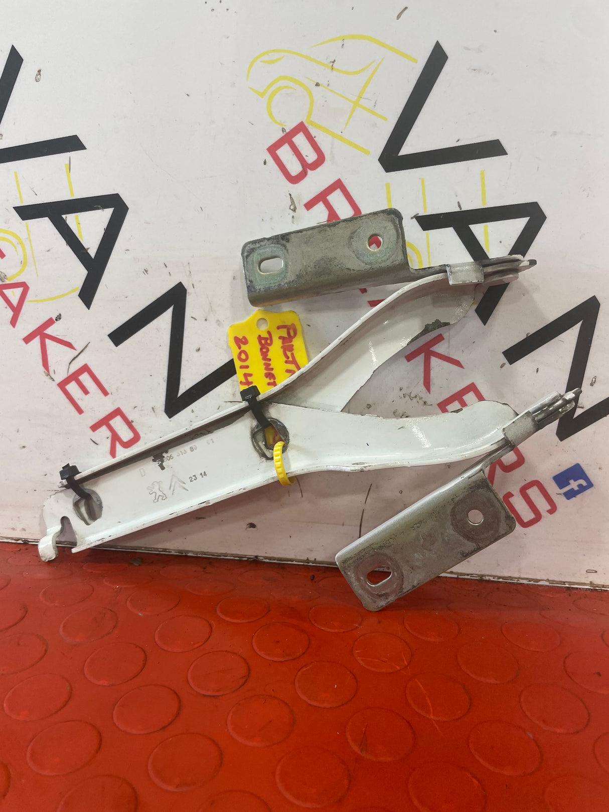Citroen Berlingo/Peugeot Partner BONNET HINGES (PAIR) 2011-2018 P/N 9680631380