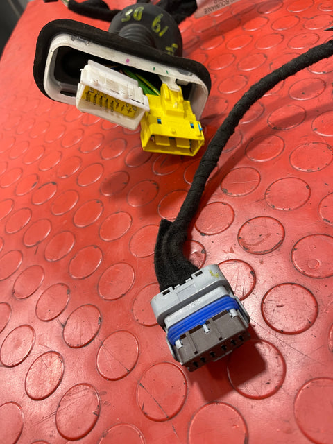 Citroen Dispatch/Peugeot Expert/Vauxhall Vivaro/Toyota Proace/Fiat Scudo DOOR WIRING LOOM/DOOR HARNESS Driver's Side 2019-2024 P/N 9812434180