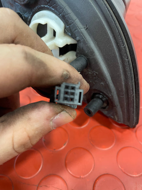 Peugeot Partner/Citroen Berlingo PASSENGER SIDE WING MIRROR LH 2013-2018 1.6 P/N 232673075 - 2