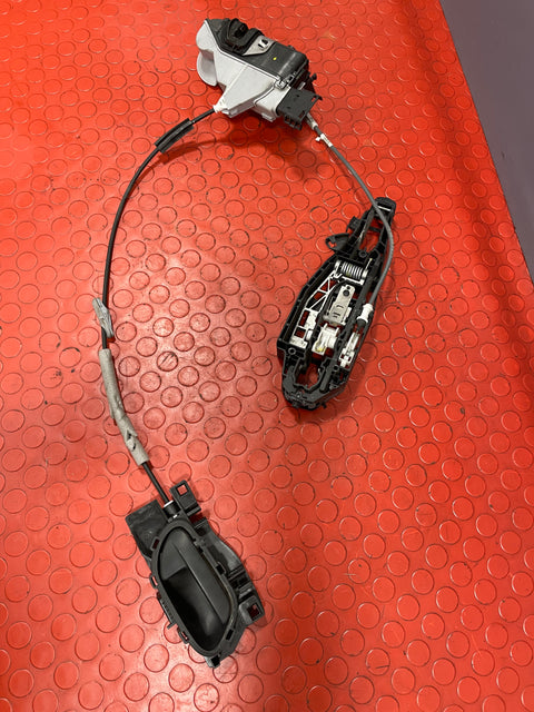 Citroen Dispatch/Peugeot Expert/Vauxhall Vivaro/Toyota Proace/Fiat Scudo DOOR LOCKING MECHANISM Driver's Side 2019-2024 P/N S3M16942545 / PSA084141 / 96555514XT / 9688834080