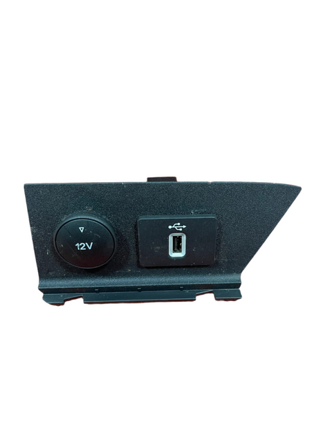 Ford Transit Custom USB SOCKET PORT 2022 (4X2 Pins) P/N JK2T14F014AC