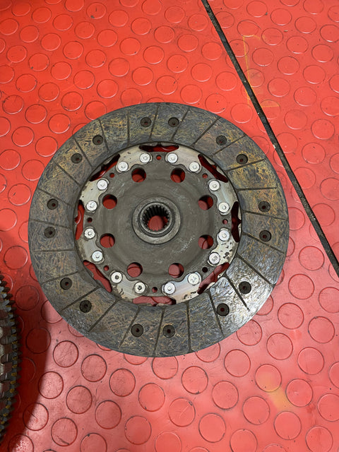 Renault Trafic/Vauxhall Vivaro/Nissan Primastar CLUTCH KIT SET (FLYWHEEL,PRESSURE PLATE,CLUTCH LINING) 2014-2019 1.6D P/Ns 302052965R/123107183R/301015679R