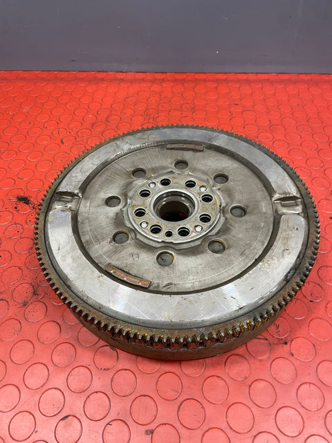 Renault Trafic/Vauxhall Vivaro/Nissan Primastar CLUTCH KIT SET (FLYWHEEL,PRESSURE PLATE,CLUTCH LINING) 2014-2019 1.6D P/Ns 302052965R/123107183R/301015679R
