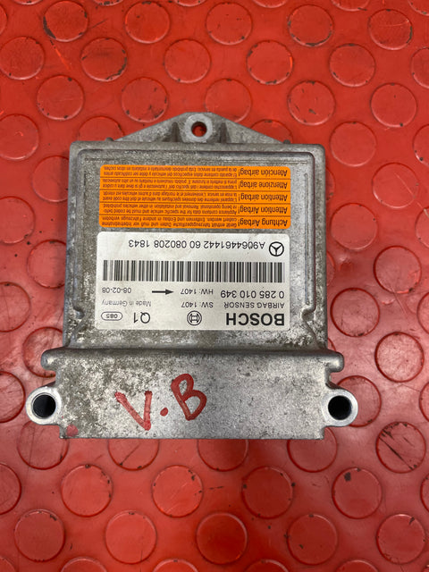 Mercedes Sprinter AIRBAG SENSOR/AIRBAG CONTROL MODULE P/N A9064461442