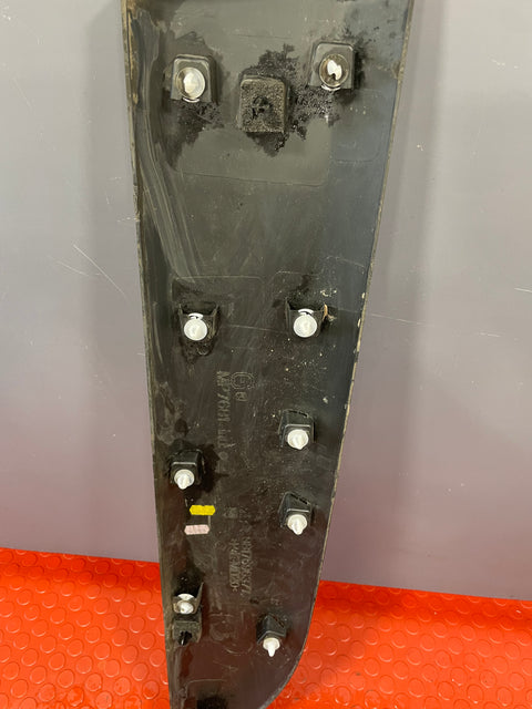 Citroen Berlingo/Vauxhall Combo/Peugeot Partner/Proace City DOOR MOULDING FRONT PASSENGER SIDE 2019-2024 P/N 9817696377