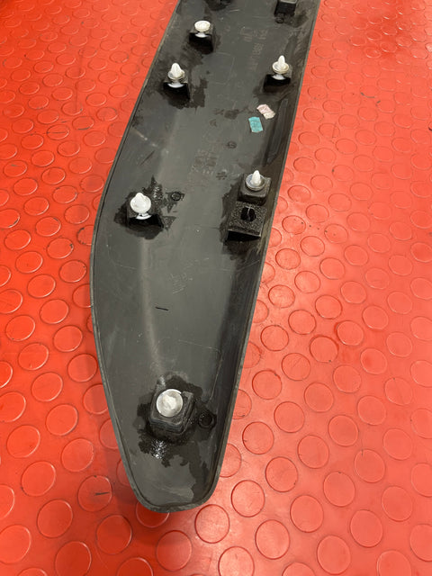 Citroen Berlingo/Vauxhall Combo/Peugeot Partner/Proace City DOOR MOULDING FRONT DRIVER SIDE 2019-2024 P/N 9817696277