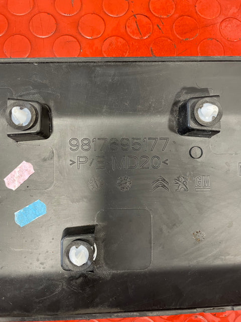 Citroen Berlingo/Vauxhall Combo/Peugeot Partner/Proace City DOOR MOULDING FRONT DRIVER SIDE 2019-2024 P/N 9817695177