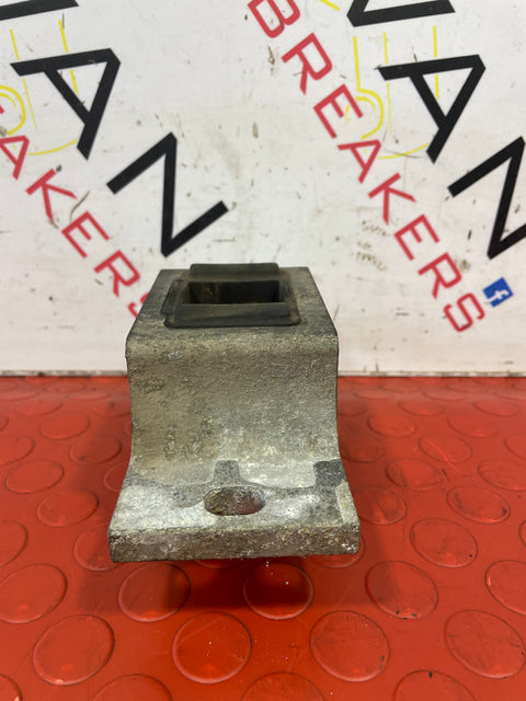 Renault Master ENGINE MOUNT FWD LEFT 2.3 dCi 2010-2023 P/N 8200676857