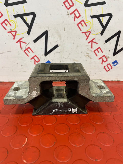 Renault Master ENGINE MOUNT FWD LEFT 2.3 dCi 2010-2023 P/N 8200676857