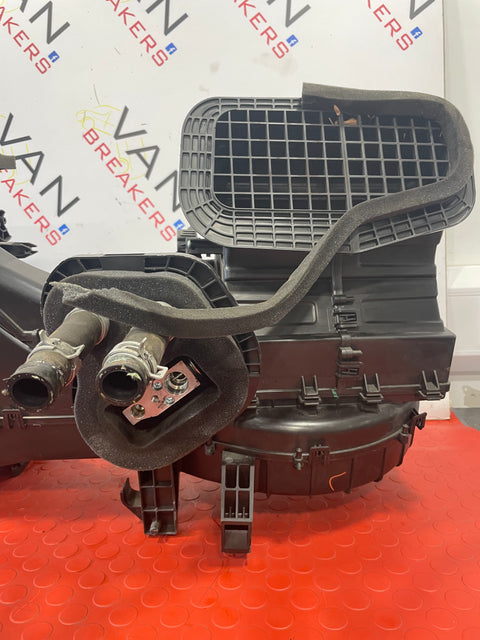 Nissan Navara HEATER MATRIX UNIT 2.3 D23 NP300 MK3 (Damaged-See Photos)2015-2021 P/N 27760-5KJ4D