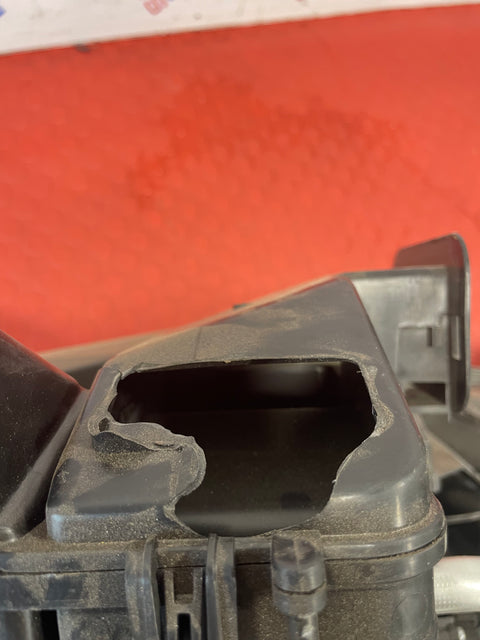 Nissan Navara HEATER MATRIX UNIT 2.3 D23 NP300 MK3 (Damaged-See Photos)2015-2021 P/N 27760-5KJ4D