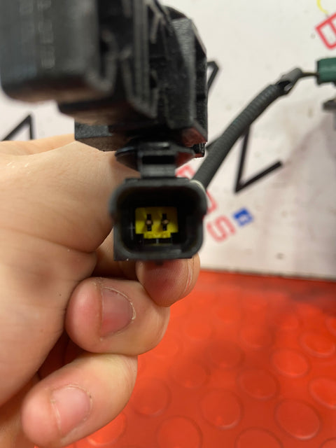 Vauxhall Movano/ Renault Master/Nissan NV400 B BOX 2010-2020 FUEL FILTER HOUSING P/N 171456546R