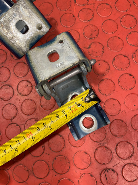 Citroen Berlingo/Peugeot Partner/Vauxhall Combo/Toyota Proace City PAIR OF FRONT DOOR HINGES Driver's Side Blue 2019-2024 P/N 1606475180