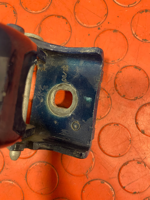 Citroen Berlingo/Peugeot Partner/Vauxhall Combo/Toyota Proace City PAIR OF FRONT DOOR HINGES Driver's Side Blue 2019-2024 P/N 1606475180