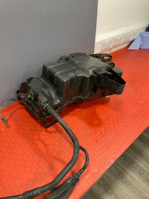 Citroen Berlingo/Peugeot Partner ADBLUE TANK w/ FILLER HOSE 1.6 2016-2018 P/N 9818531680