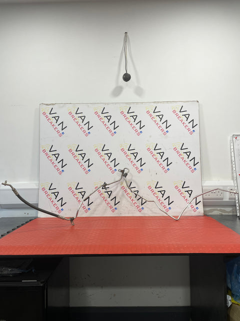 Renault Trafic/Vauxhall Vivaro AIR CONDITIONING PIPE HOSE 1.6L 2014-2017 P/N 924402507R