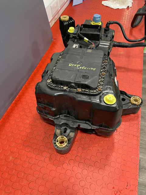 Citroen Berlingo/Peugeot Partner ADBLUE TANK w/ FILLER HOSE 1.6 2016-2018 P/N 9818531680