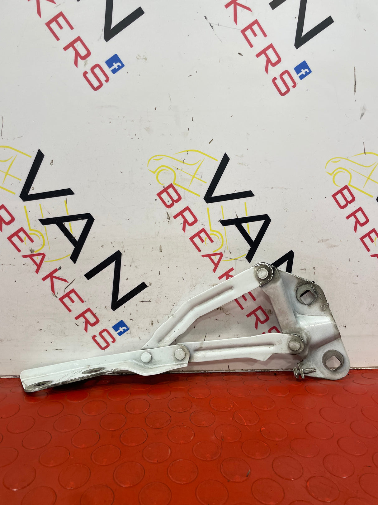 Ford Transit Custom LEFT BONNET HINGE PASSENGER SIDE 2013-2018 P/N BK2116801AC