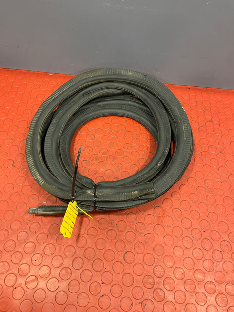 Renault Trafic/Vauxhall Vivaro/Nissan NV300 Primastar REAR RUBBER DOOR SEAL 2014-2019 P/N 8200032788