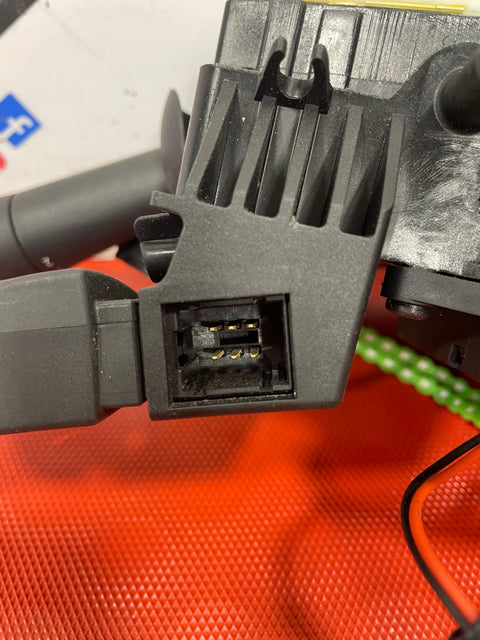 Renault Trafic CLOCKSPRING, RADIO CONTROLS AND WIPER STALK 2012-2021 P/N 479452659R